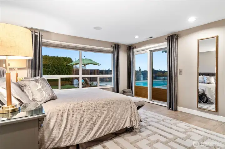 Enjoy views of Mt Rainier and the Bellevue Skyline all day long.