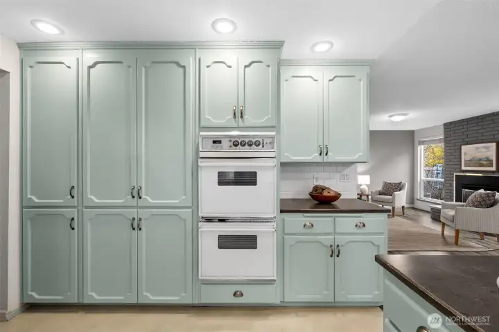 Double oven and lots of storage