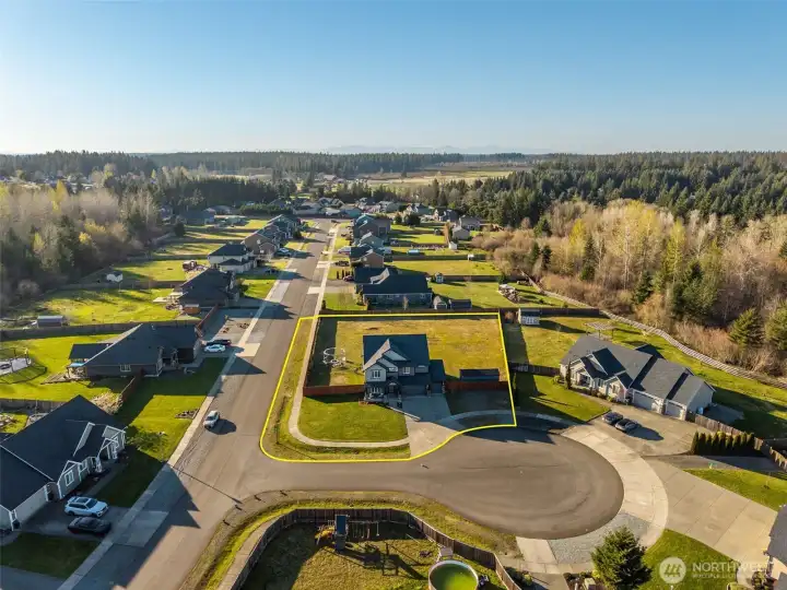 aerial of front cul de sac