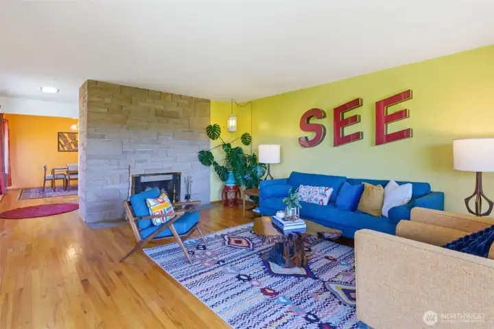 Second wood burning fireplace. Second wood burning fireplace.