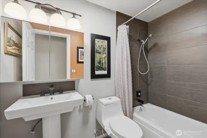 This is the full bath on the upper level.
