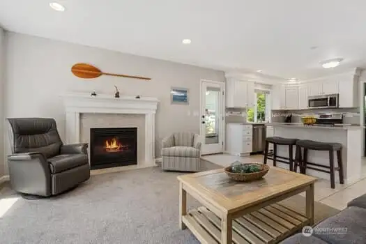 FAMILY ROOM - Kitchen to the right