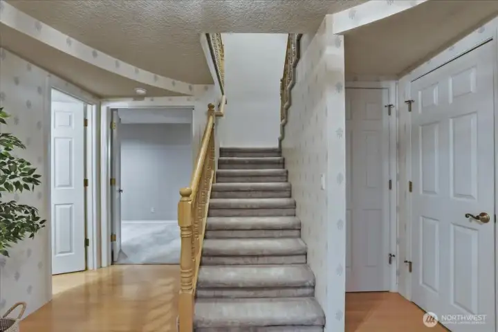 stairs, carpeted, hardwood floors on main stairs, carpeted, hardwood floors on main