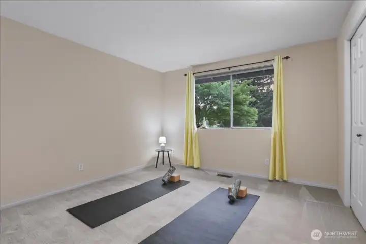 bedroom #2, closet bedroom #2, closet