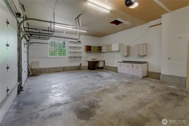 3 Car Garage