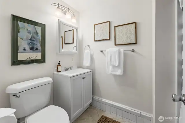 DADU 3/4 bathroom
