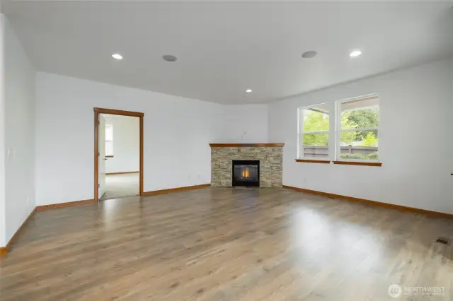 Living Room with gas fireplace