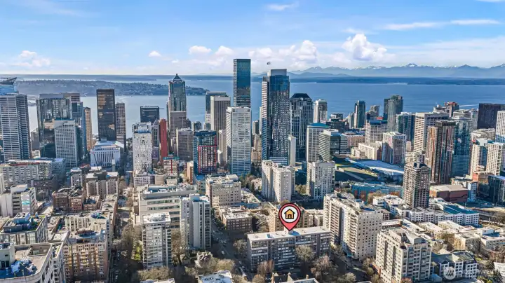 Sutton Place in context. Centered between downtown, South Lake Union, and Capitol Hill.