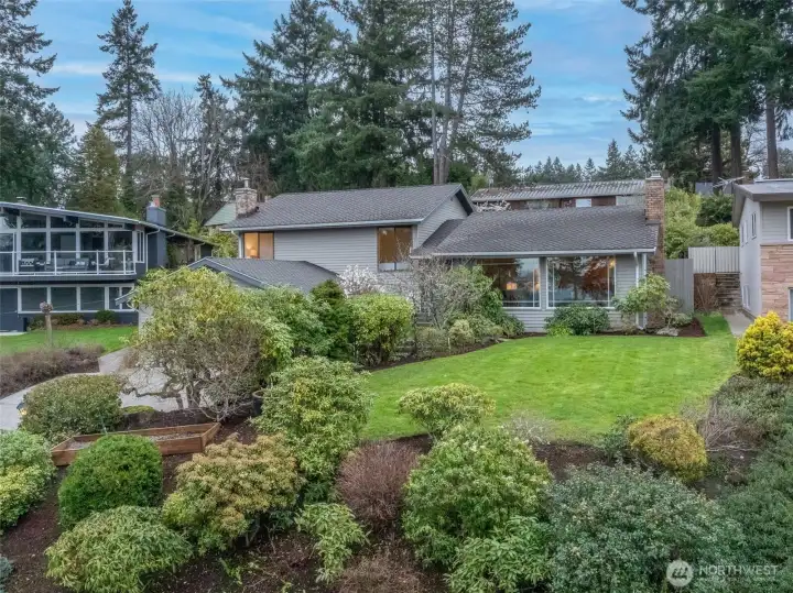 Welcome to this beautiful 4 bedroom home in the Shorewood On The Sound neighborhood.