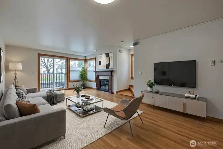 Virtually staged