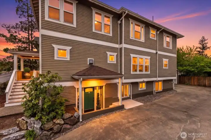 Lower level 2 bdrm apartment with separate entrance and ample parking.