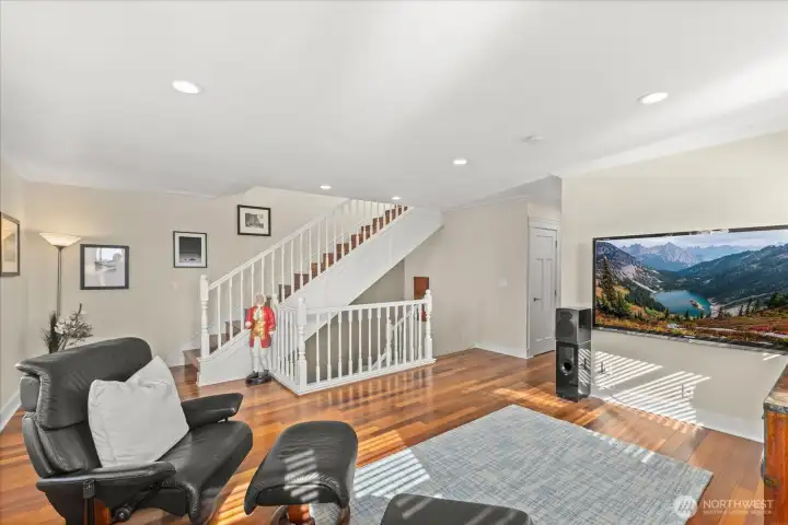 Upper level seating area