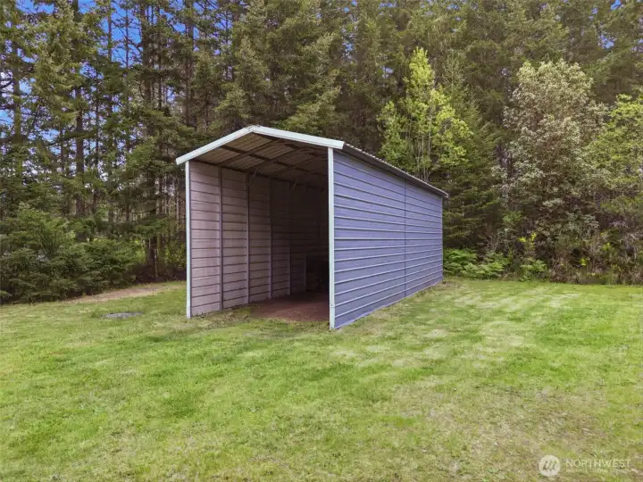 RV Carport/ Front Lawn