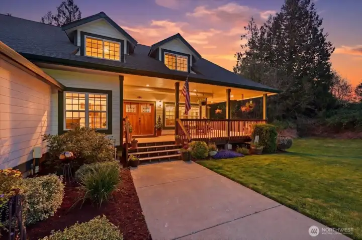 It's time to enjoy peaceful country living~