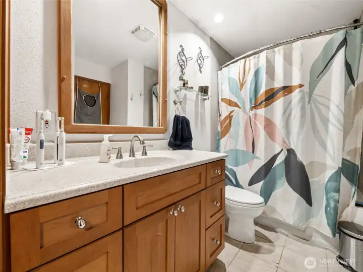 Main bathroom