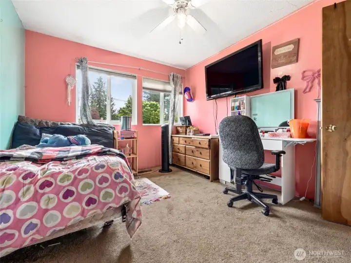 2nd Bedroom