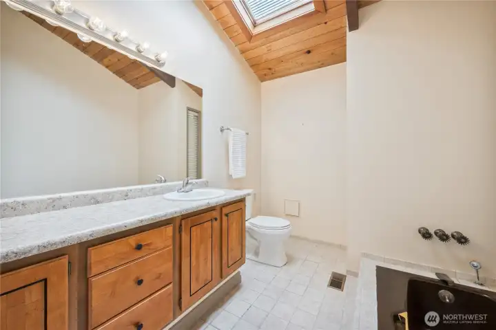 Main bathroom Main bathroom