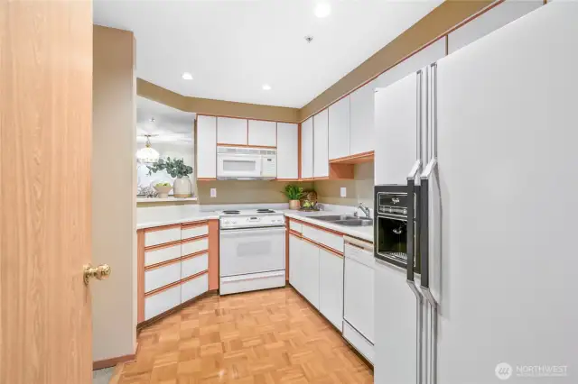 Kitchen 1