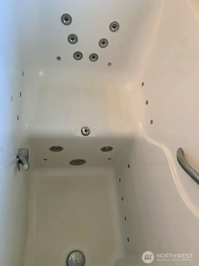 Jetted Tub