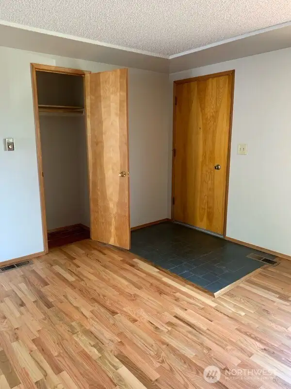 Slate floor entry and coat closet