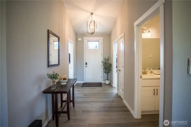 Grand foyer with 9ft ceilings throughout