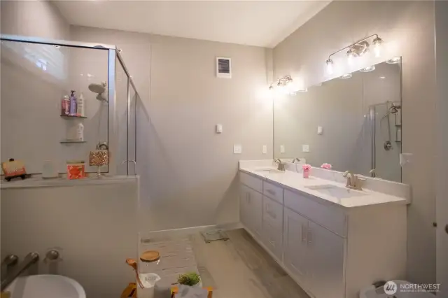 Double sink vanity