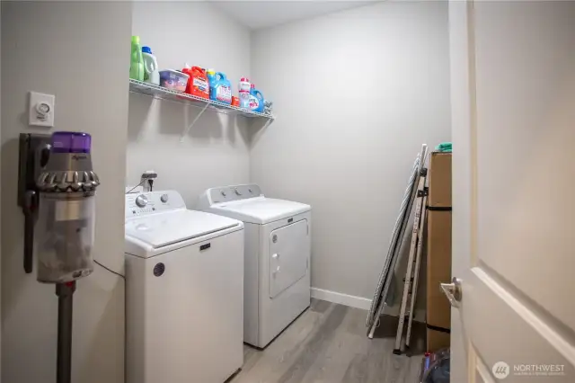 Large laundry room great location near the garage