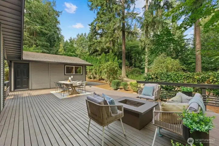 Gas-plumbed built in fire pit is ready for all of your outdoor cooking experiences, s'mores or just amazing ambiance.