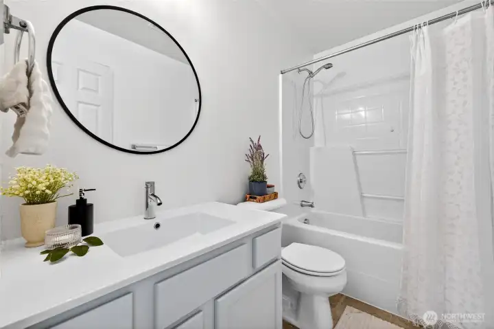 Second floor second full bathroom