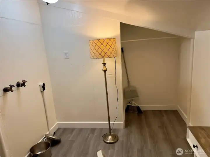 Laundry & flex space.