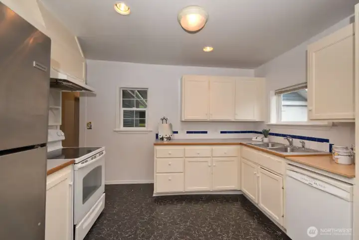 Spacious Kitchen