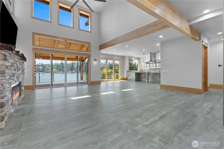 Open concept - natural lighting