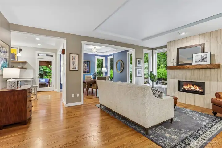 Formal Living Room w/Gas Fireplace- view from the entry hallway