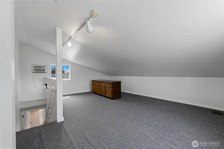 upstairs bonus space