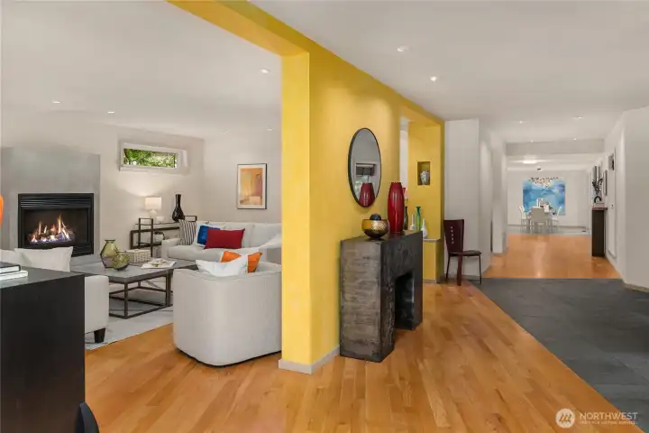 Smart, Flowing Floorplan Smart, Flowing Floorplan