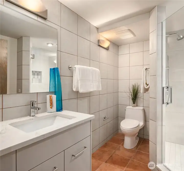 Upper Level Guest Bath w/Heated Floors Upper Level Guest Bath w/Heated Floors