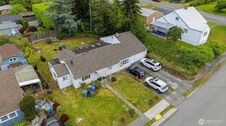 Welcome Home! Private showings only! Welcome Home! Private showings only!