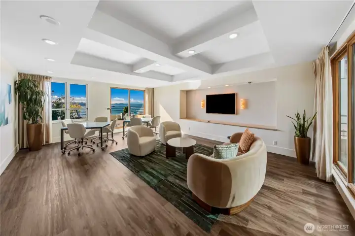 Boutique in scale, the Watermark offers thoughtfully renovated shared spaces without the feel of a mega-tower.