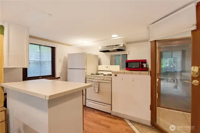 Artist unit kitchen