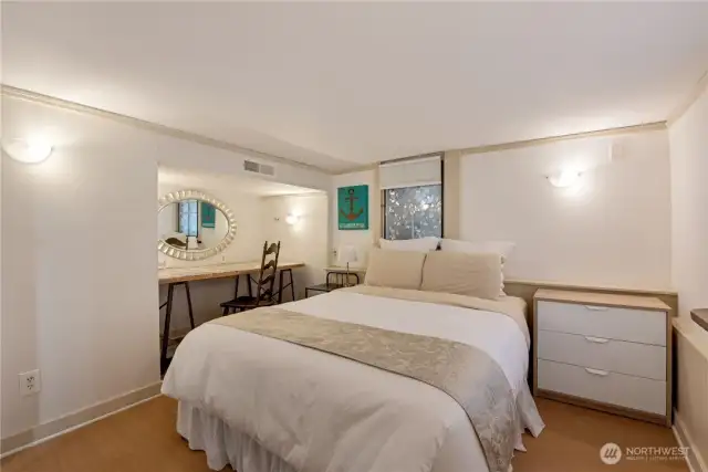 Artist unit east bedroom