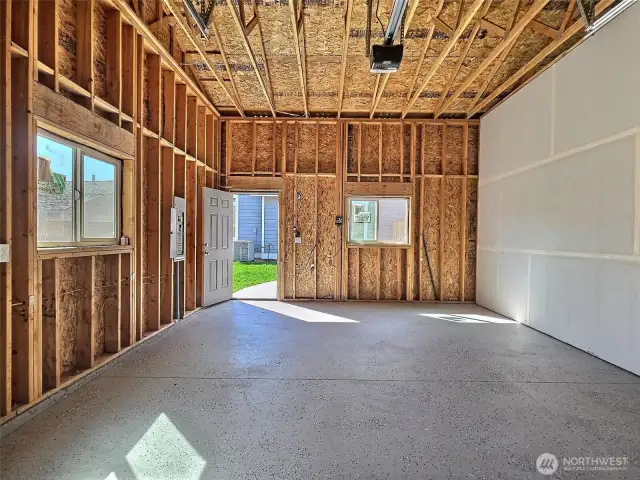 400 sq ft detached garage per unit