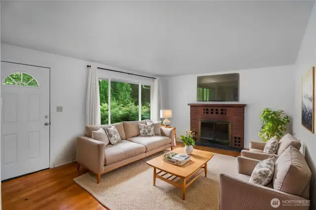 Virtual Staged Living room