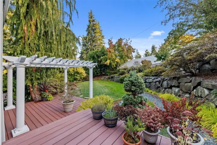 Timeless elegance. See a list of plantings at the home.