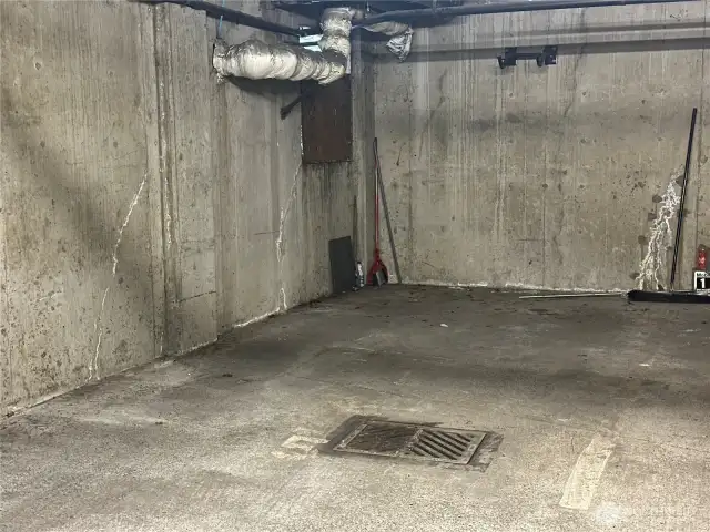 Large Corner Parking Spot