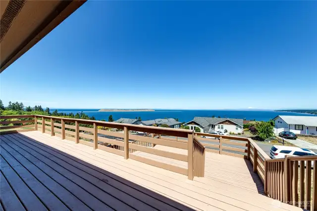 main floor deck