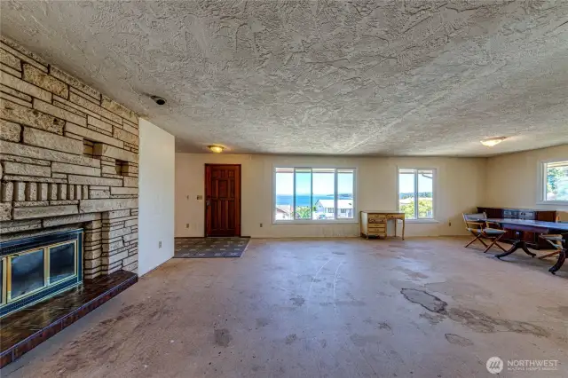 Dining Area Main Floor