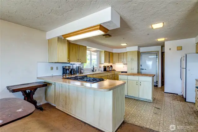 main floor kitchen