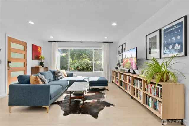 Charming entry and living room