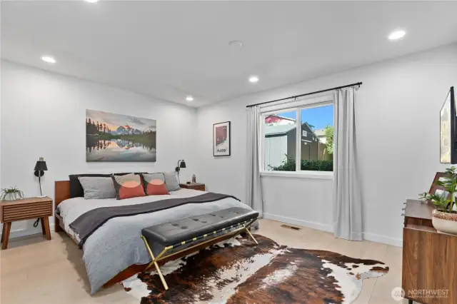 Large primary accommodates King bed