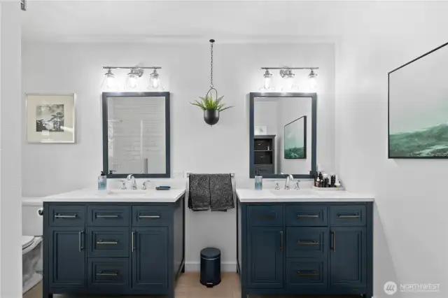 Dual vanity primary